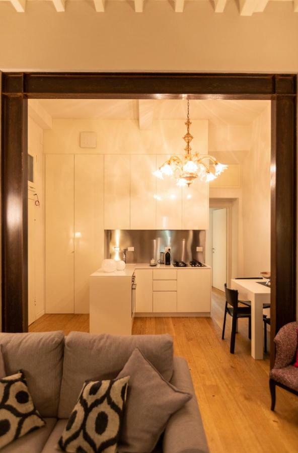Santa Croce Luxury 2 Bedroom * Florencia