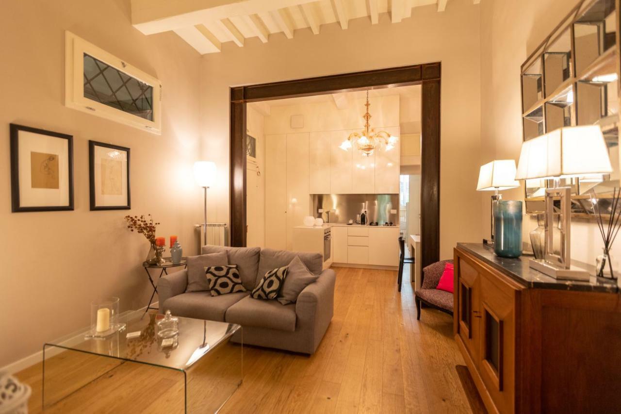 Santa Croce Luxury 2 Bedroom * Florencia